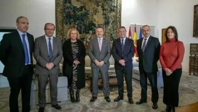 REUNIÓN CON EL PRESIDENTE REGIONAL, EMILIANO GARCÍA PAGE, Y EL CONSEJERO DE HACIENDA, JUAN ALFONSO RUIZ MOLINA